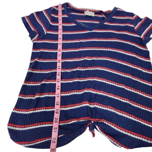 Jun & Ivy Multi Striped V Neck T Shirt - Picture 3 of 7